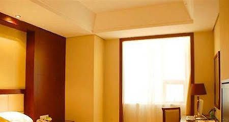 Junyuan Huatian Hotel - Huaihua Фэнхуан Экстерьер фото